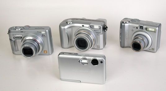 Caméras intermédiaires offrent des fonctionnalités utiles.
