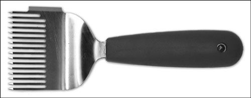 Une fourchette déplafonnement est un outil utile pour ouvrir opercules manquées par votre couteau de déplafonnement.