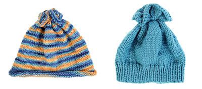 Enfant's hat A on the left and child's hat B on the right