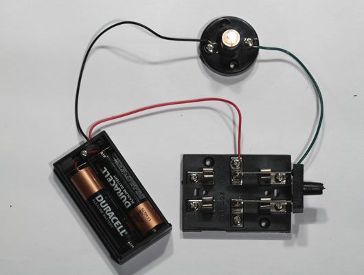 Photographie - Projets électroniques: comment construire un circuit de lampe commuté