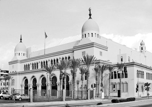 Le Shrine Auditorium Al Malaikah à Los Angeles a été construit en 1926. Avec 6300 places, il's the larg