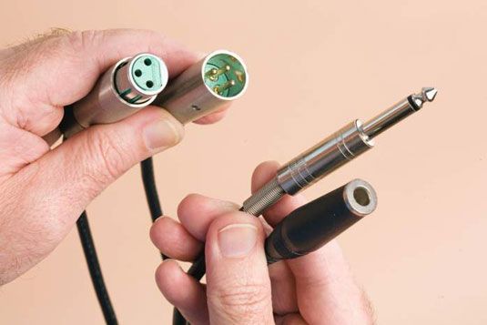 Comment connecter micros, amplificateurs, et des unités d'effets à votre harmonica