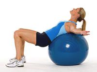 Comment faire un tronçon de backbend sur un ballon d'exercice