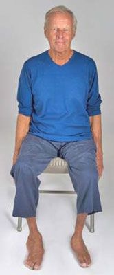 Photographie - Niveau II sécuritaire de routine de la chaise pour les personnes âgées