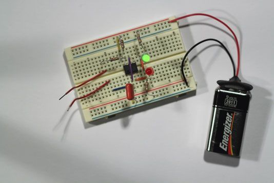 Photographie - Prototype d'une étape à pile ou face électronique 4: compléter le circuit
